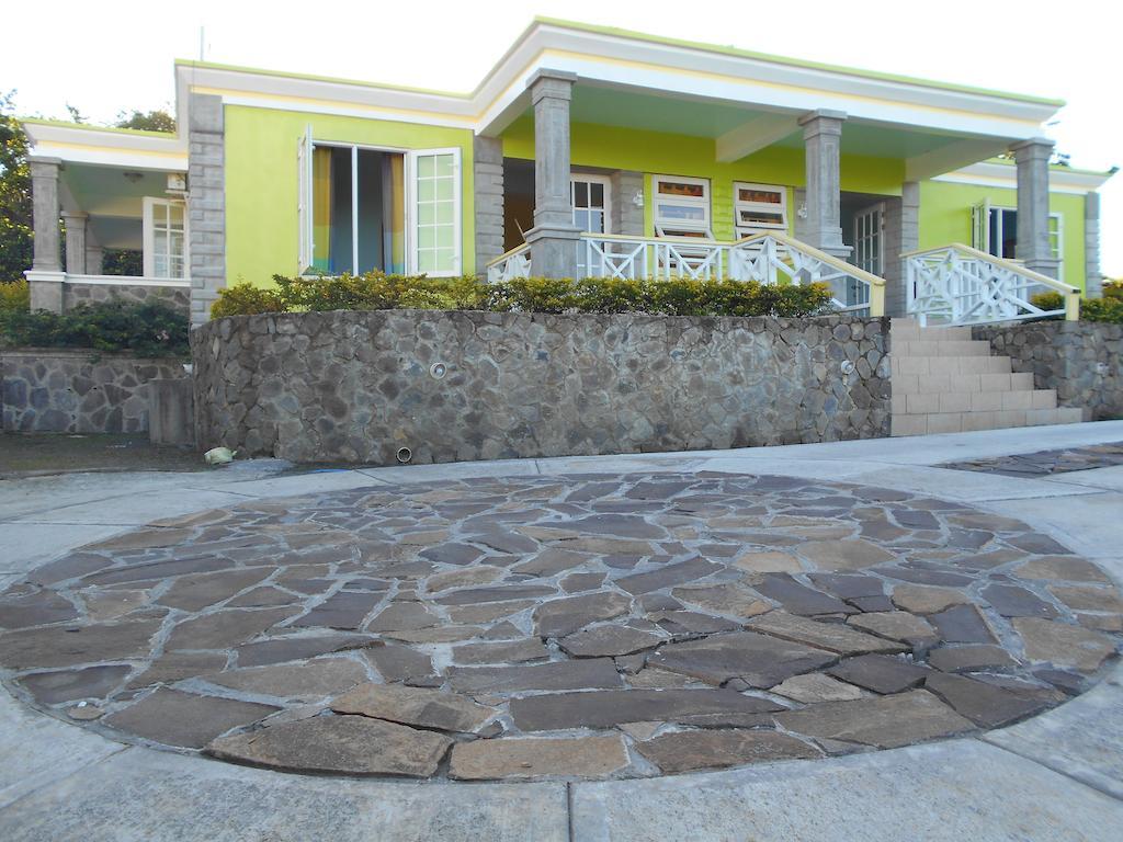 Diamond View Cottages 로조 외부 사진