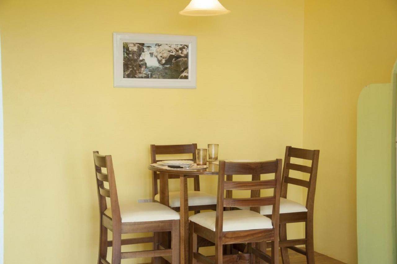 Diamond View Cottages 로조 외부 사진