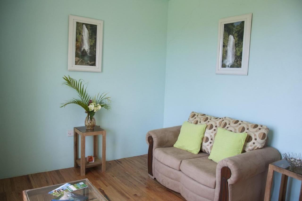 Diamond View Cottages 로조 외부 사진