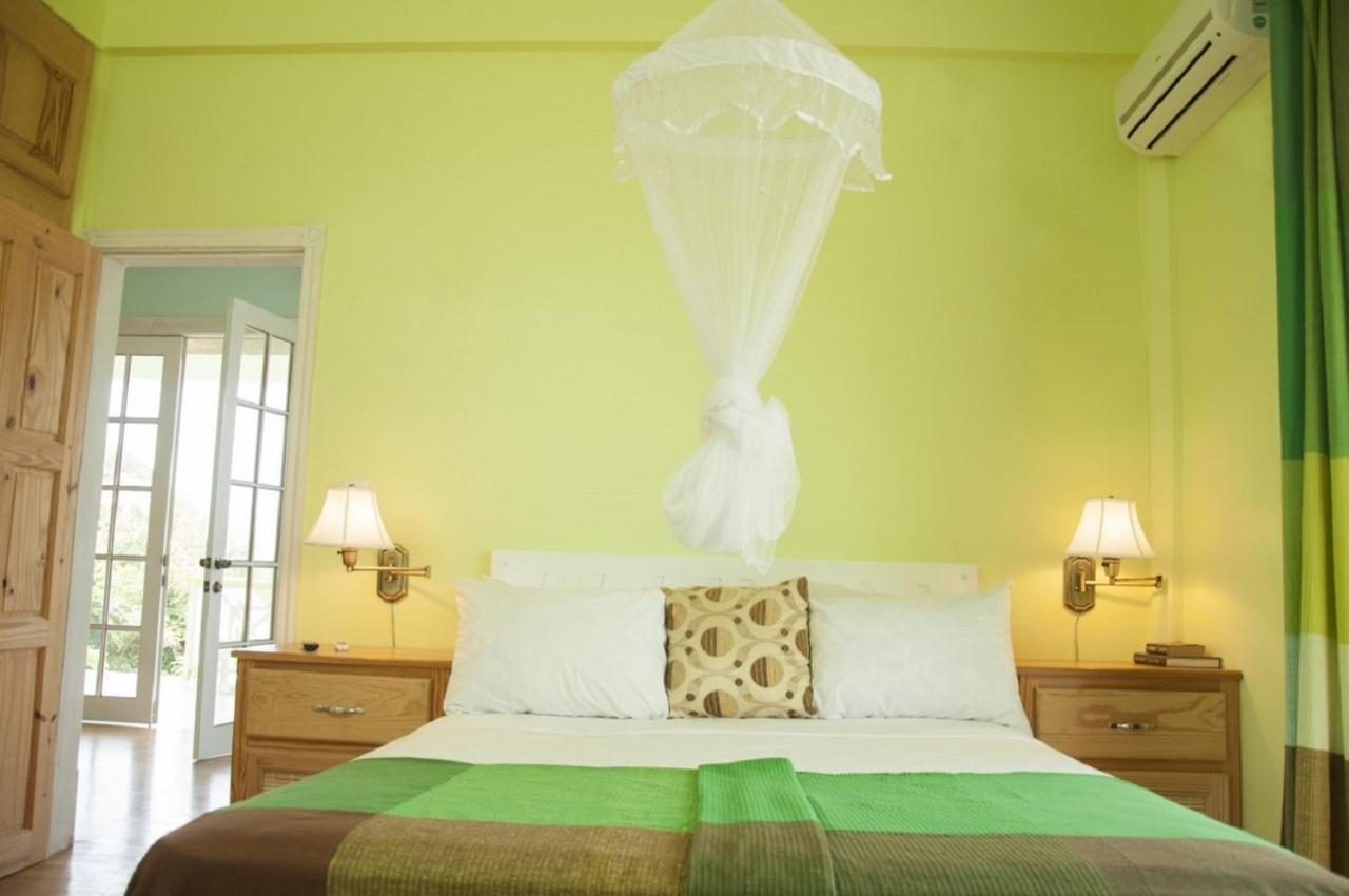 Diamond View Cottages 로조 외부 사진